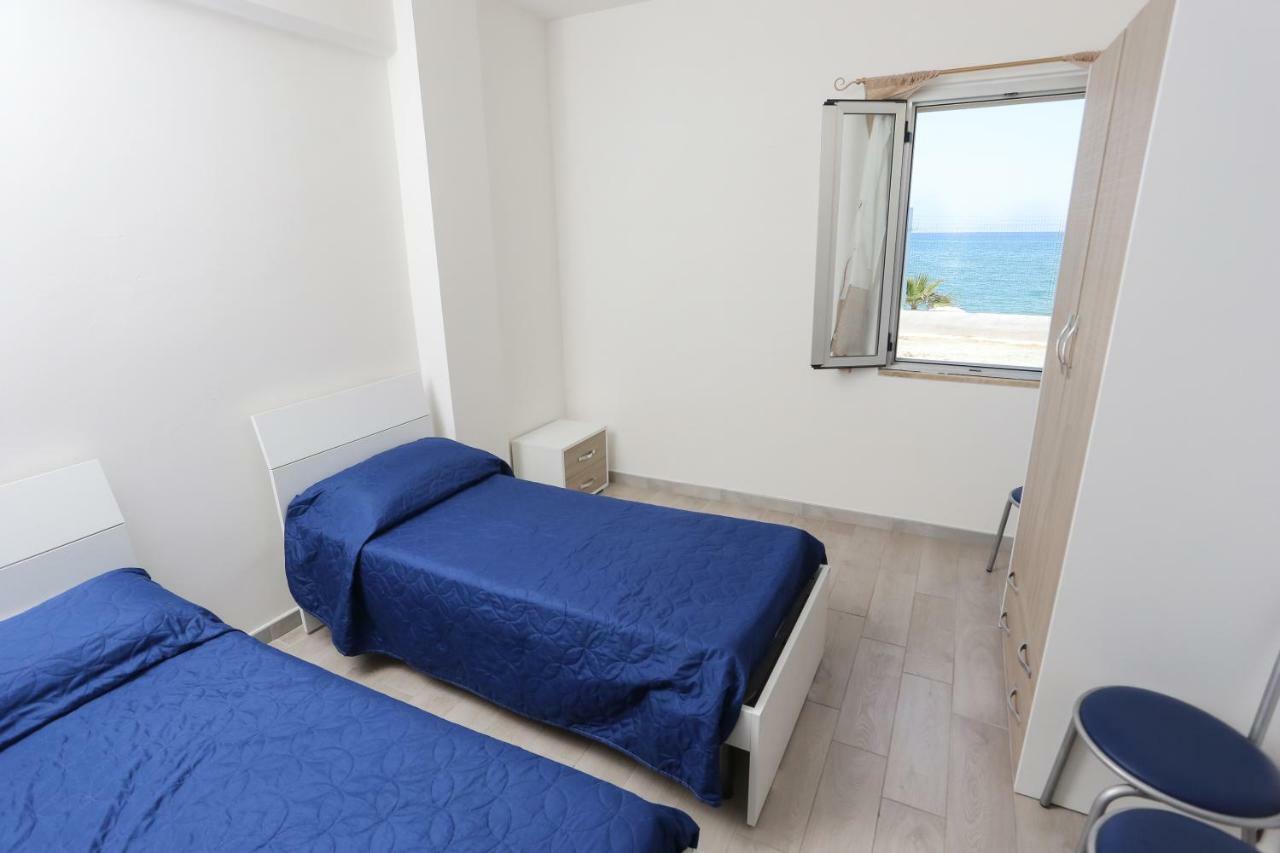 Camping Lido Di Salerno Понтеканяно Екстериор снимка